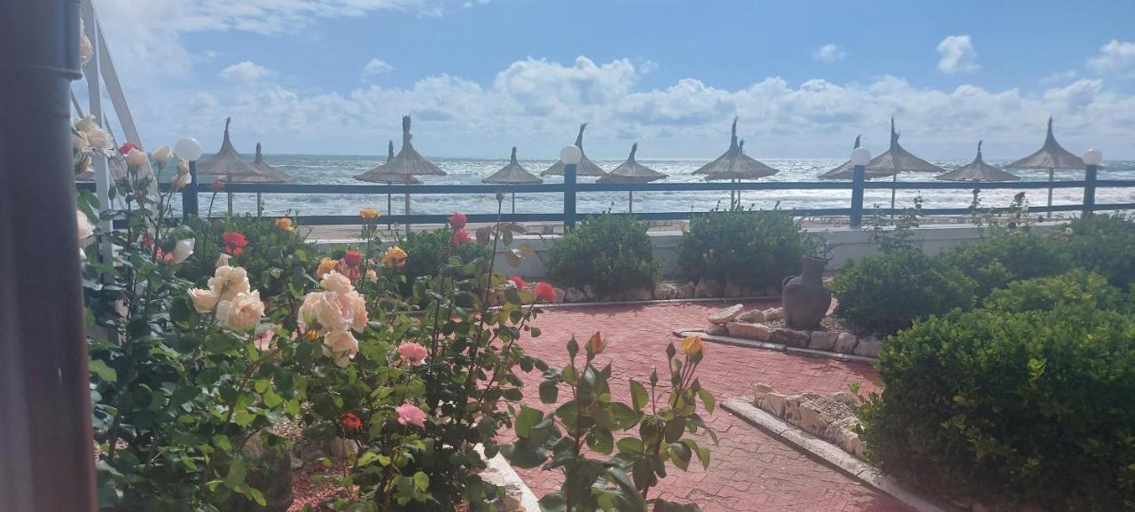 La Perla Bianca Residence エフォリエ・ノルド エクステリア 写真